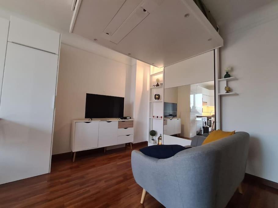 Studio A 2 Pas De La Gare Sartrouville Esterno foto