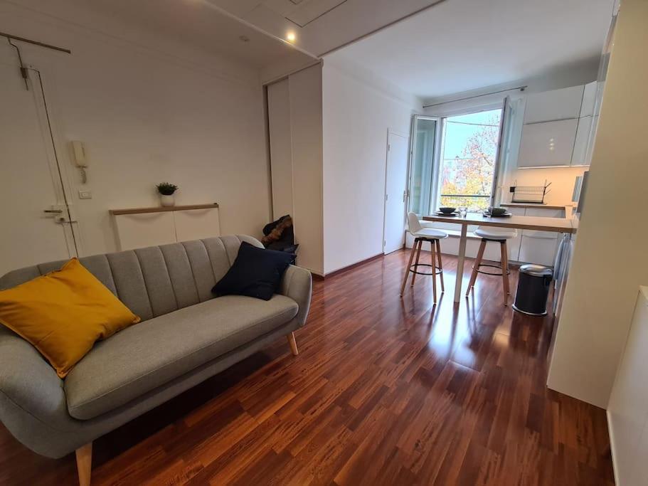 Studio A 2 Pas De La Gare Sartrouville Esterno foto
