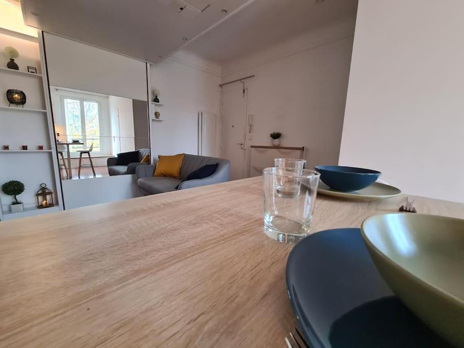 Studio A 2 Pas De La Gare Sartrouville Esterno foto